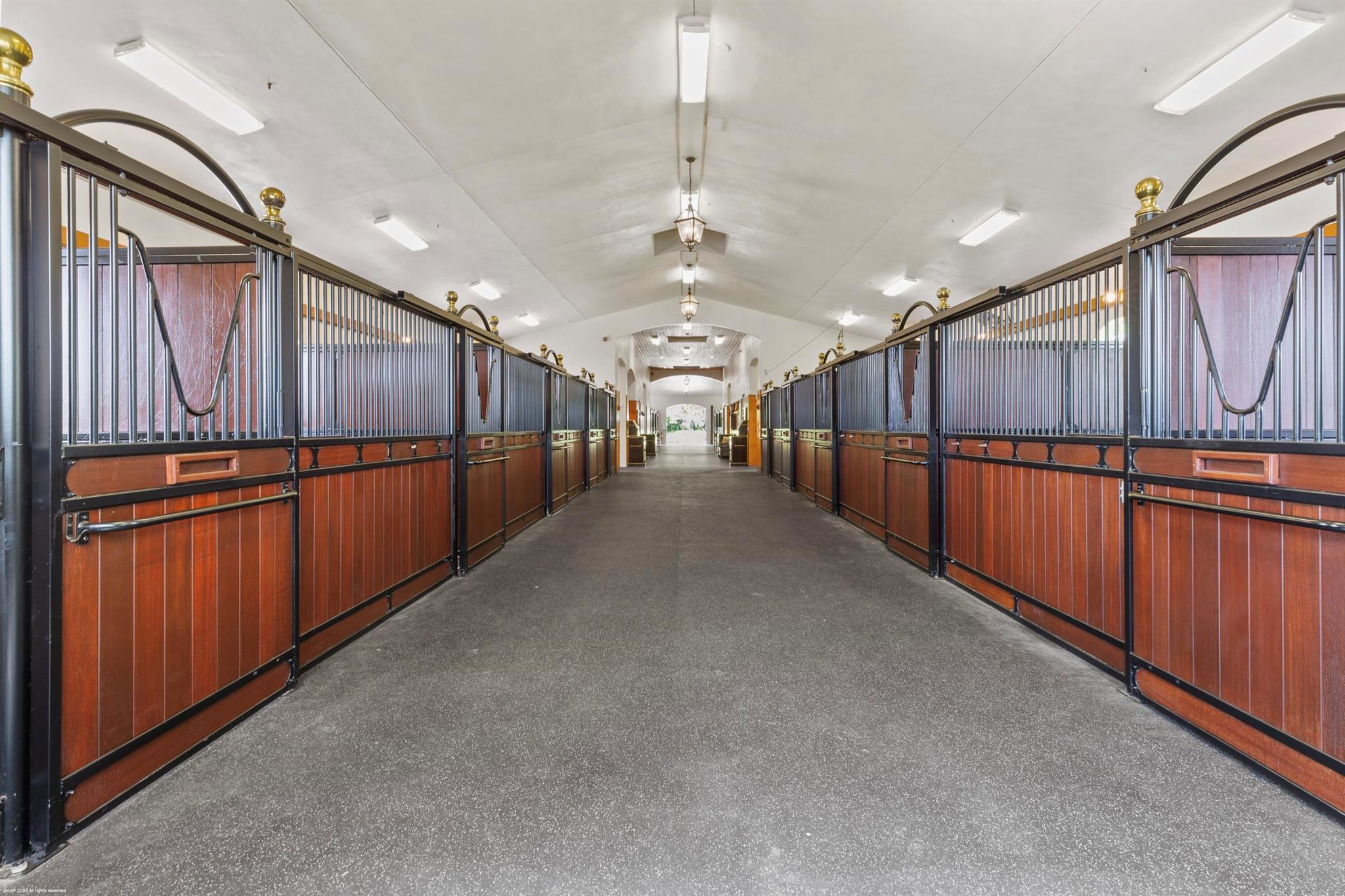 GRAND PRIX FARMS - Residential