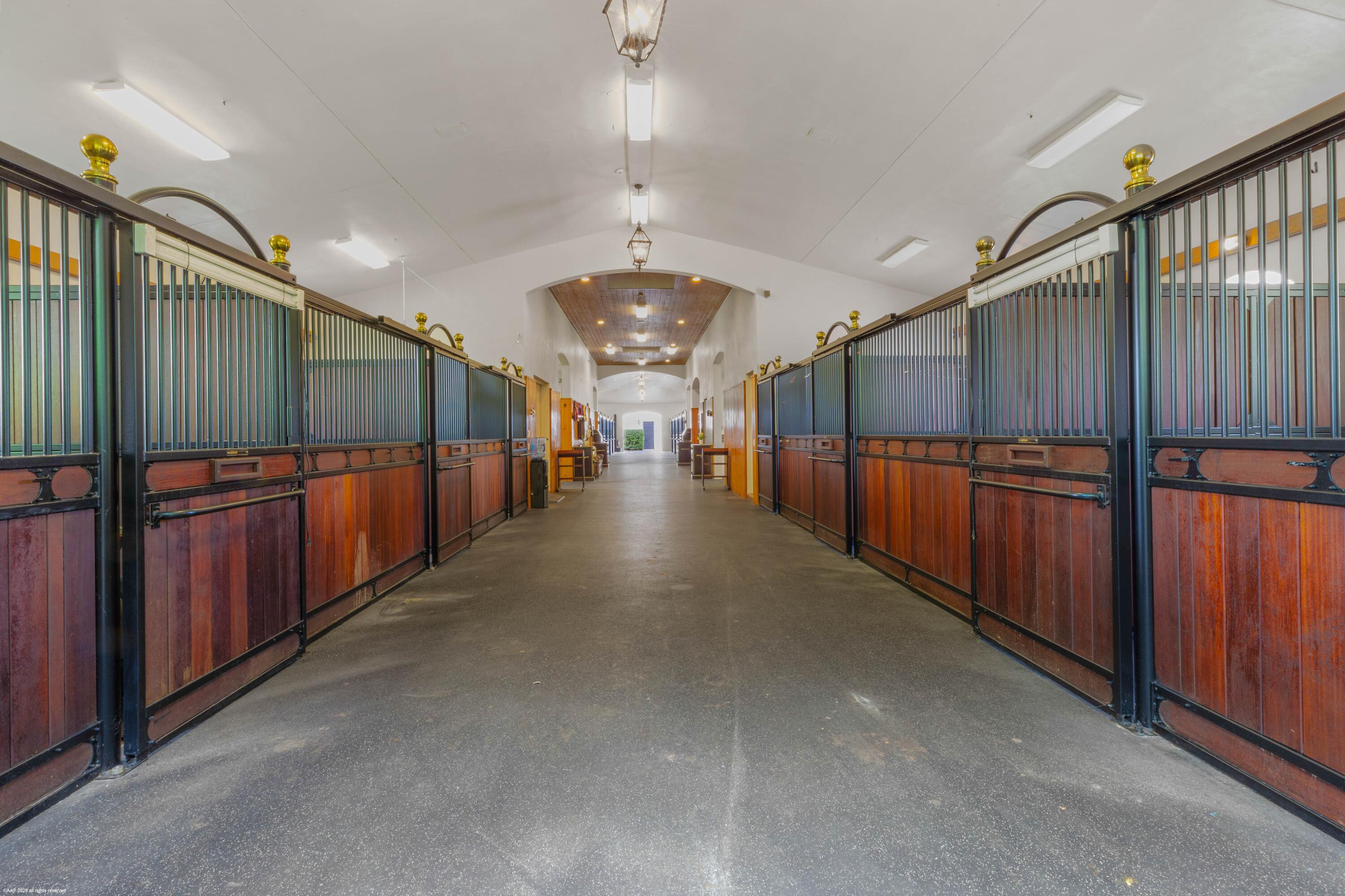 GRAND PRIX FARMS - Residential