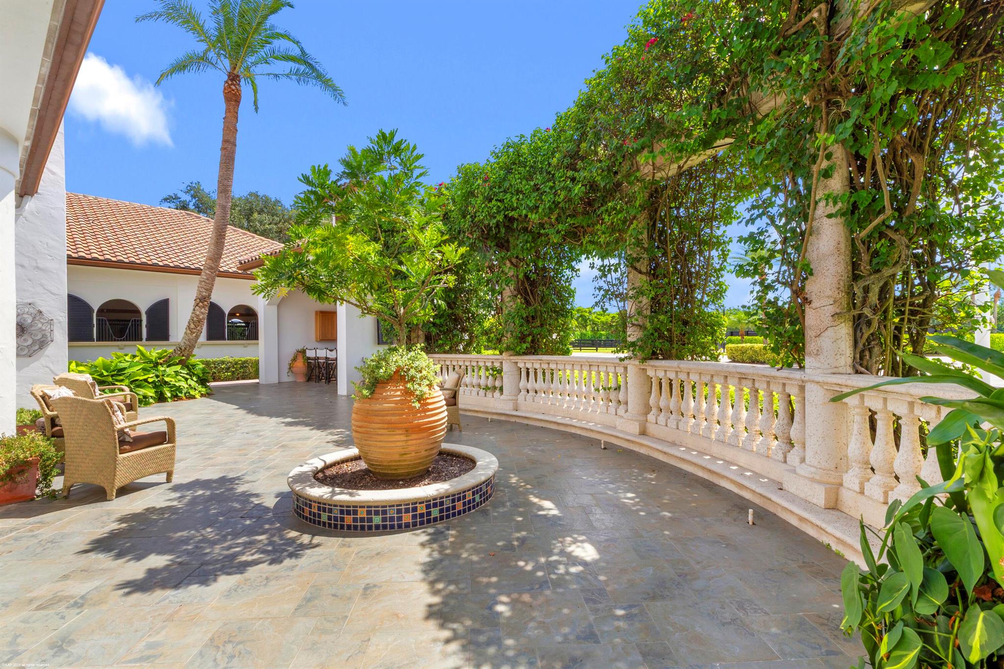 GRAND PRIX FARMS - Residential