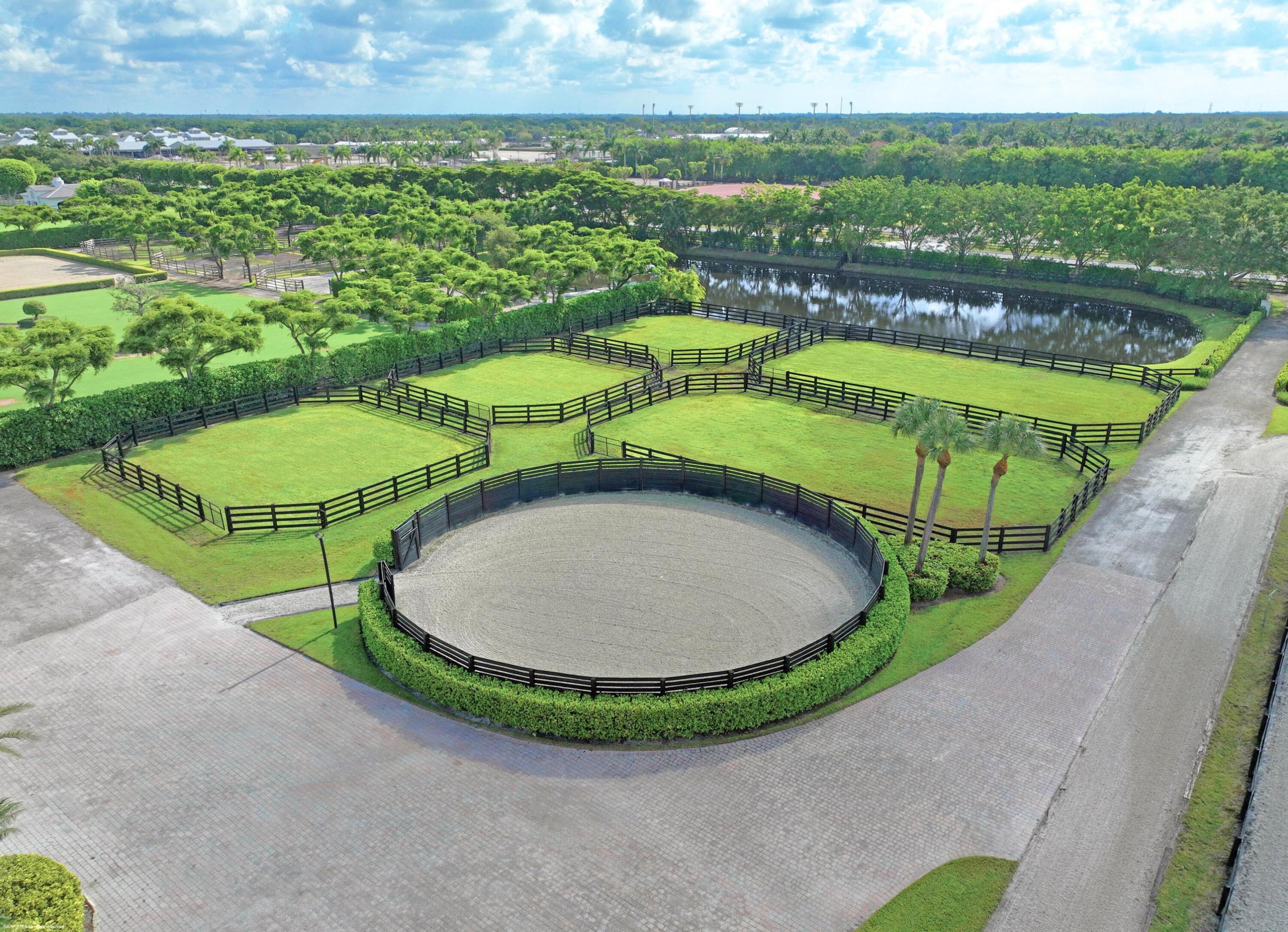 GRAND PRIX FARMS - Residential