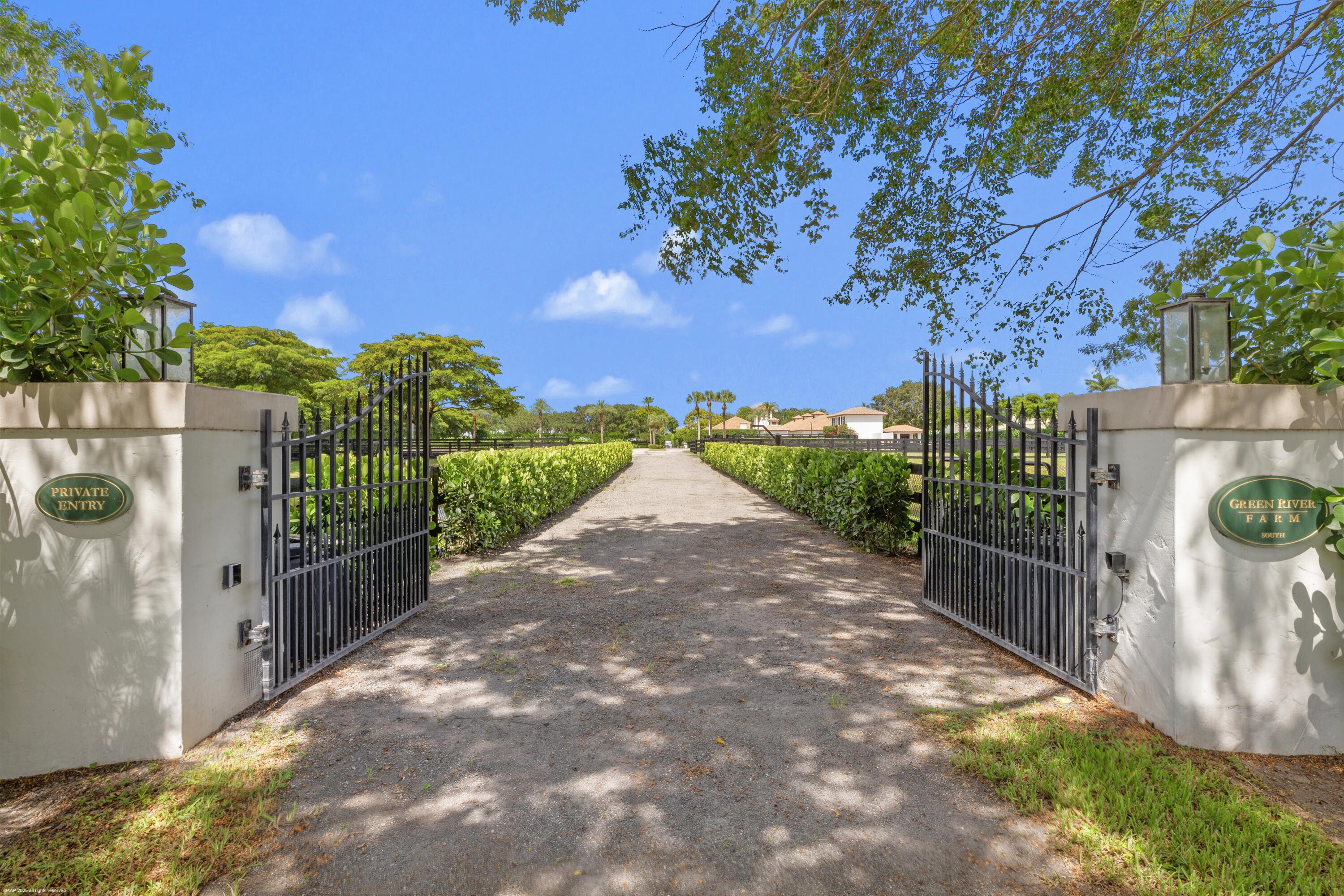 GRAND PRIX FARMS - Residential