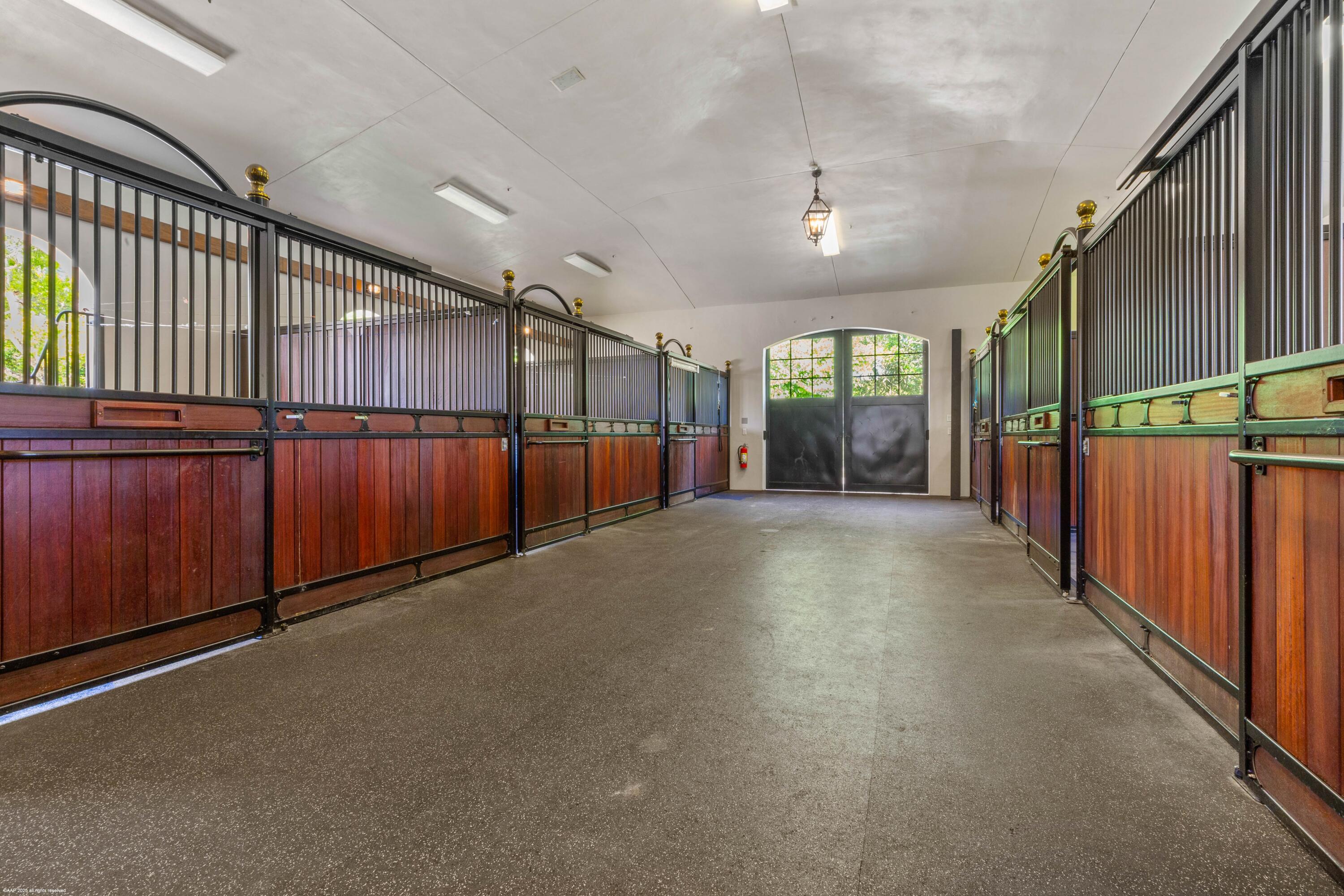 GRAND PRIX FARMS - Residential