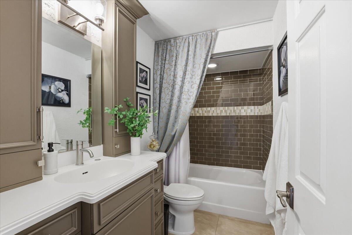 BOCA CHASE SEC 5 - Residential