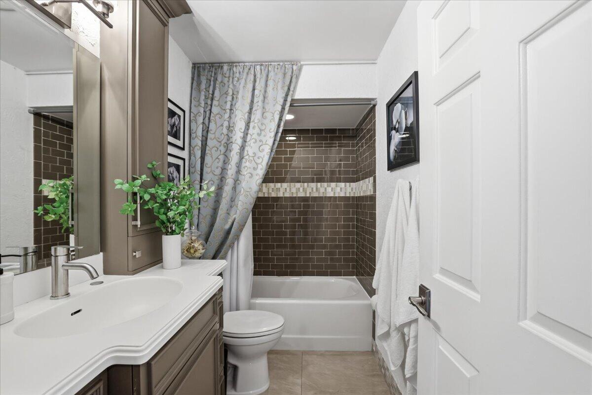 BOCA CHASE SEC 5 - Residential