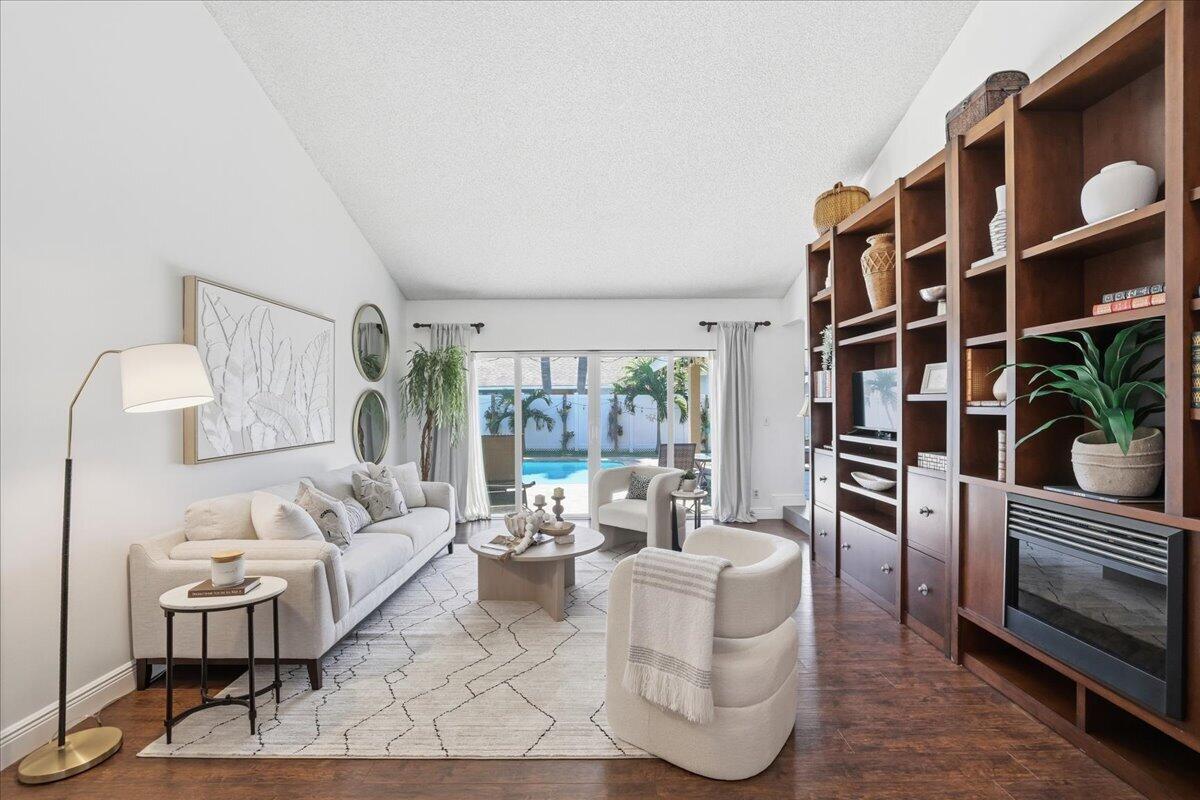 BOCA CHASE SEC 5 - Residential