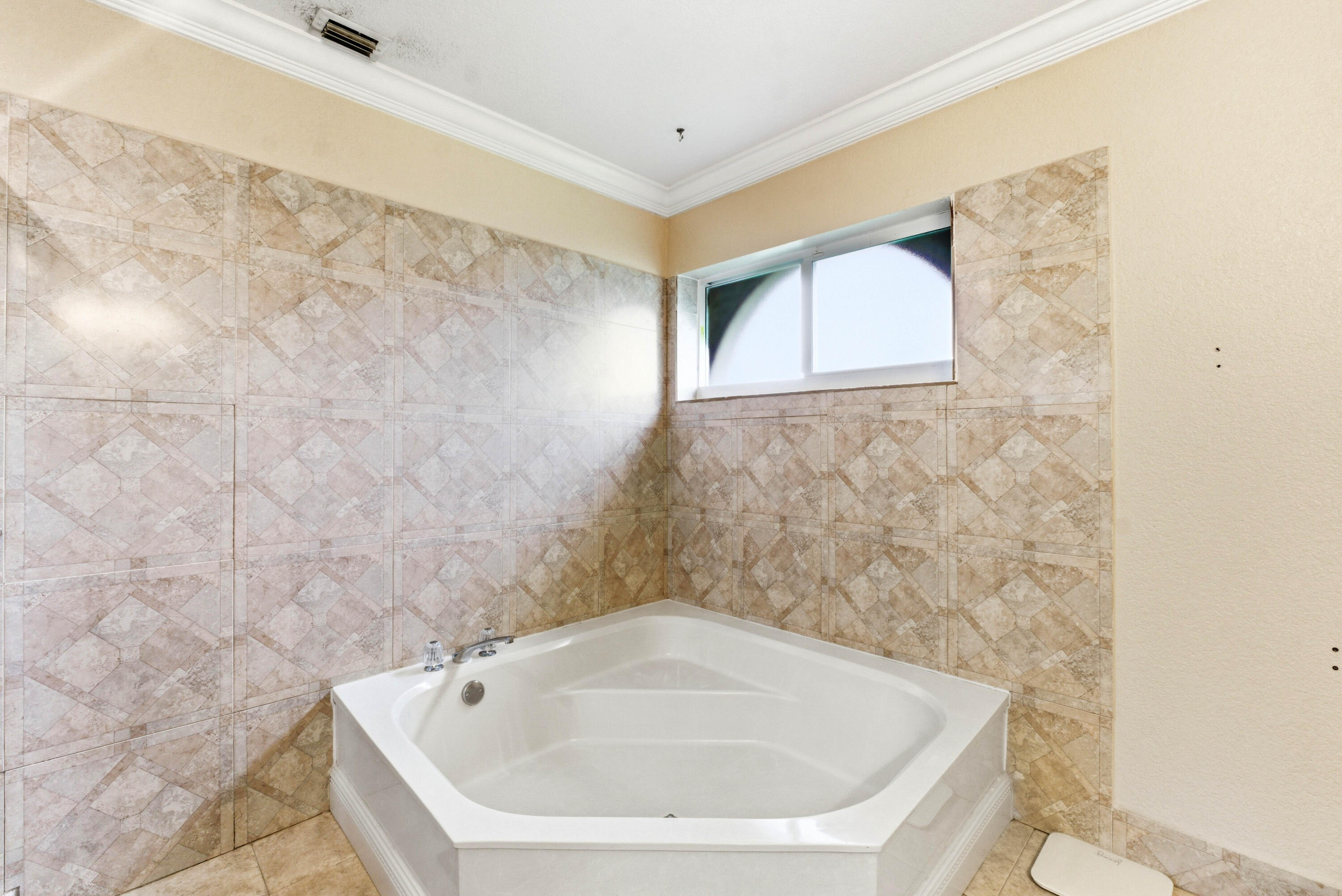 WATERFORD 116-43 B - Residential