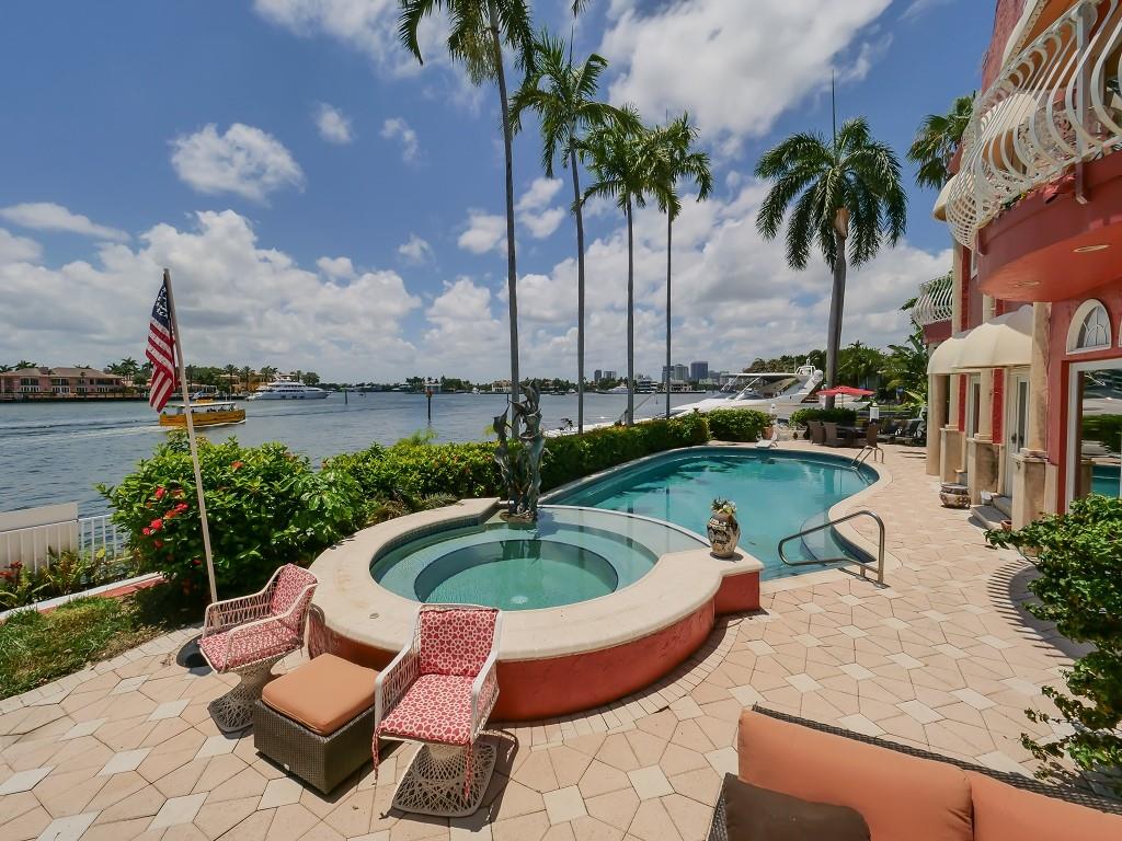Las Olas Isles - Residential