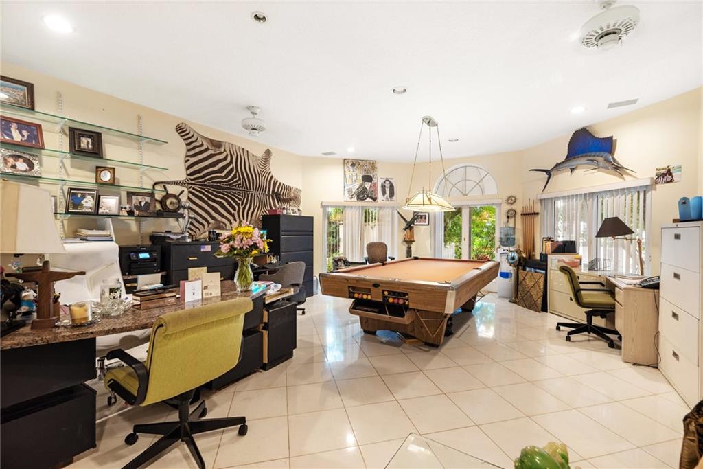 Las Olas Isles - Residential