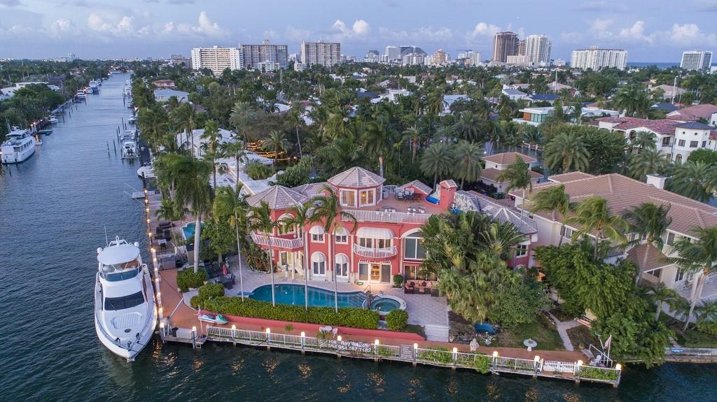 Las Olas Isles - Residential