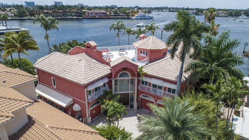 Las Olas Isles - Residential
