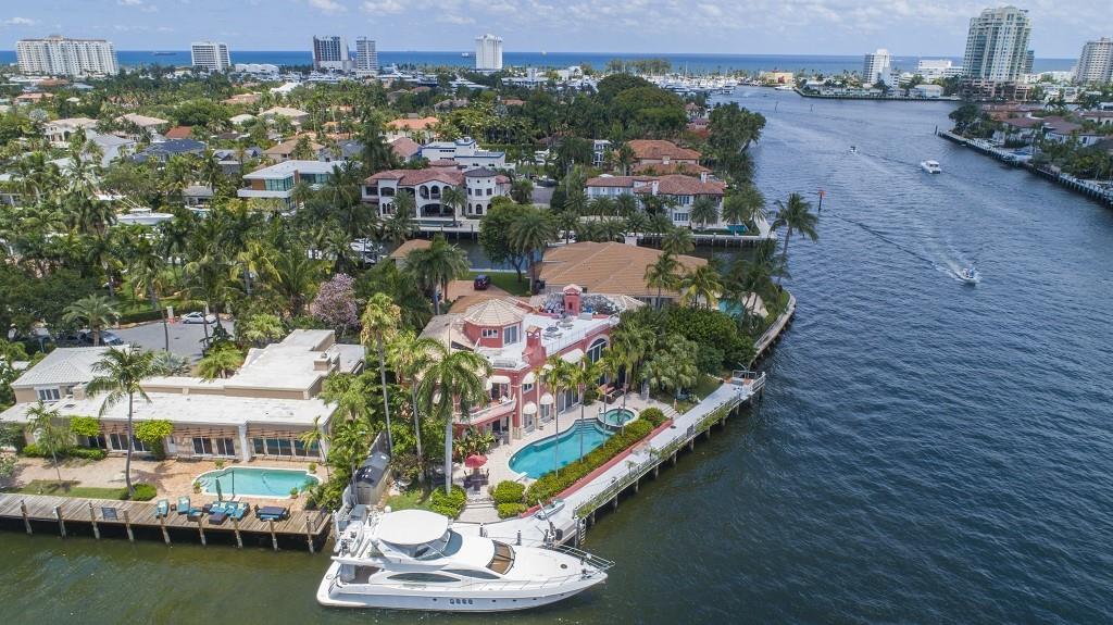 Las Olas Isles - Residential