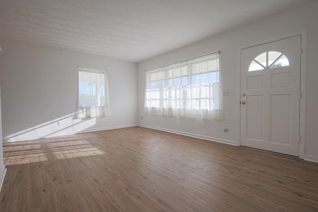 Photo of 116 NE Entrada Avenue, Port Saint Lucie, FL 34952 (MLS # R10982128)