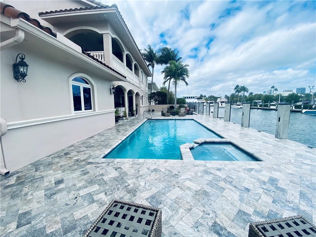 Lauderdale Harbors Sec A - Residential