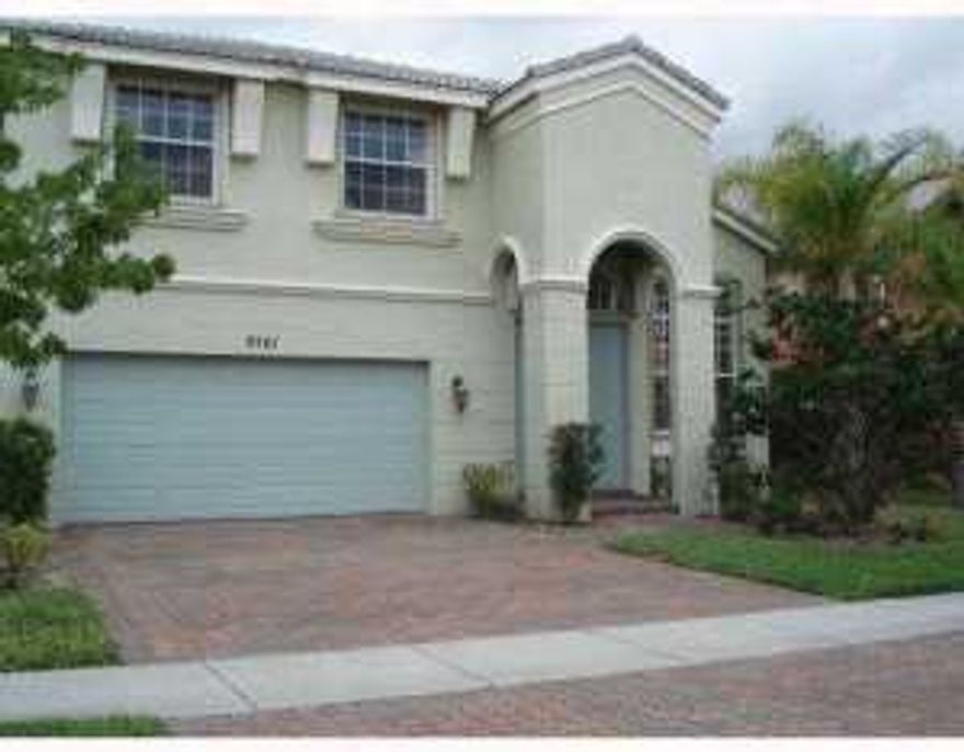 Spacious and Cozy 4 Bedroom, 3 Bath, and 2 Car Garage home in the Beautiful Olympia. This great home features a nice waterfront view, high ceilings, granite countertops, and many, many more upgrades!Hurricane Accordian shutters, Corner lot.. This is a MUST SEE!BEDROOM & BATH ON 1ST FLOOR. INCREDIBLE LAKE VIEWS FROM MBR . LOADED WITH UPGRADES INCL. 18'' TILE THRU 1ST FLOOR. GOURMET KITCHEN. ALL LUXURY BATHS.