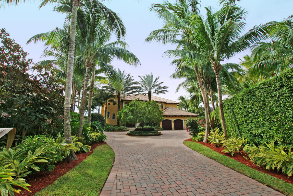 Tequesta Country Club - Residential