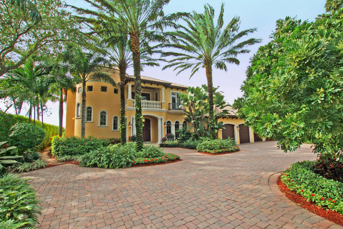 Tequesta Country Club - Residential