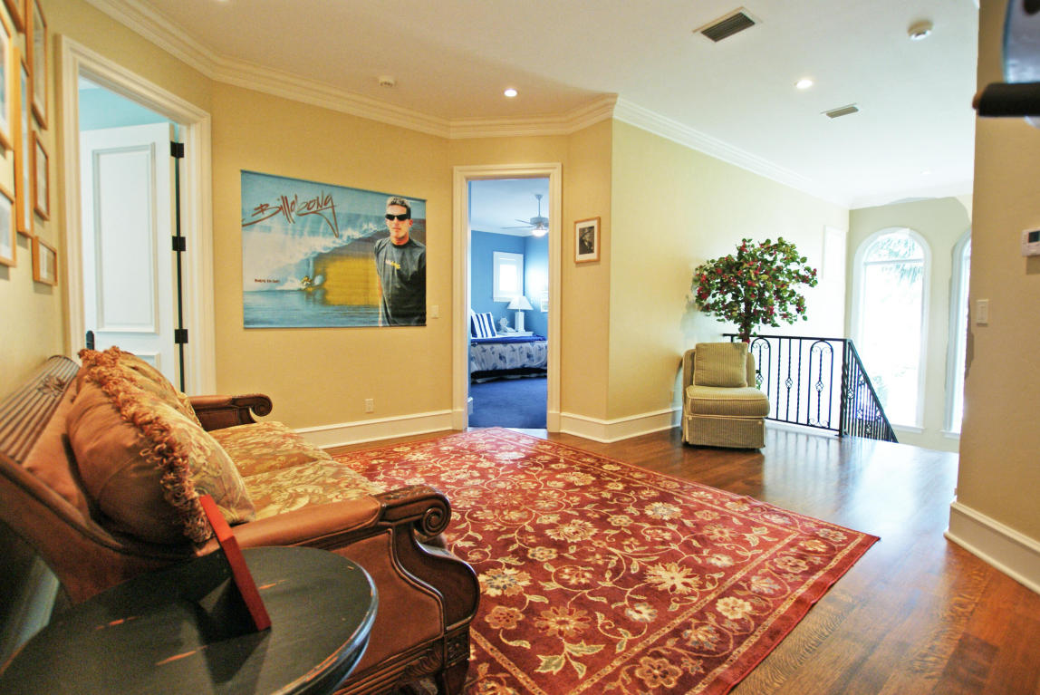 Tequesta Country Club - Residential