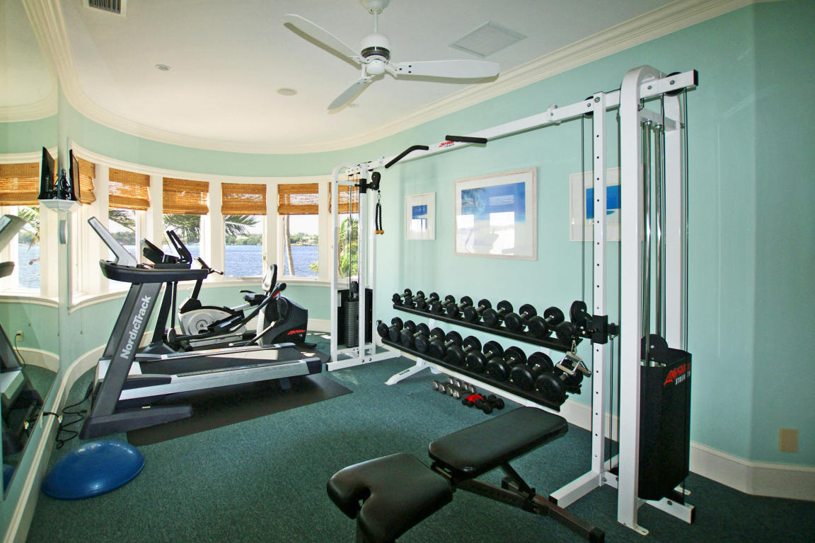 Tequesta Country Club - Residential