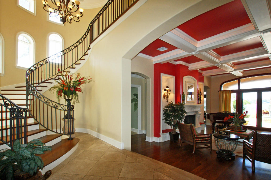 Tequesta Country Club - Residential