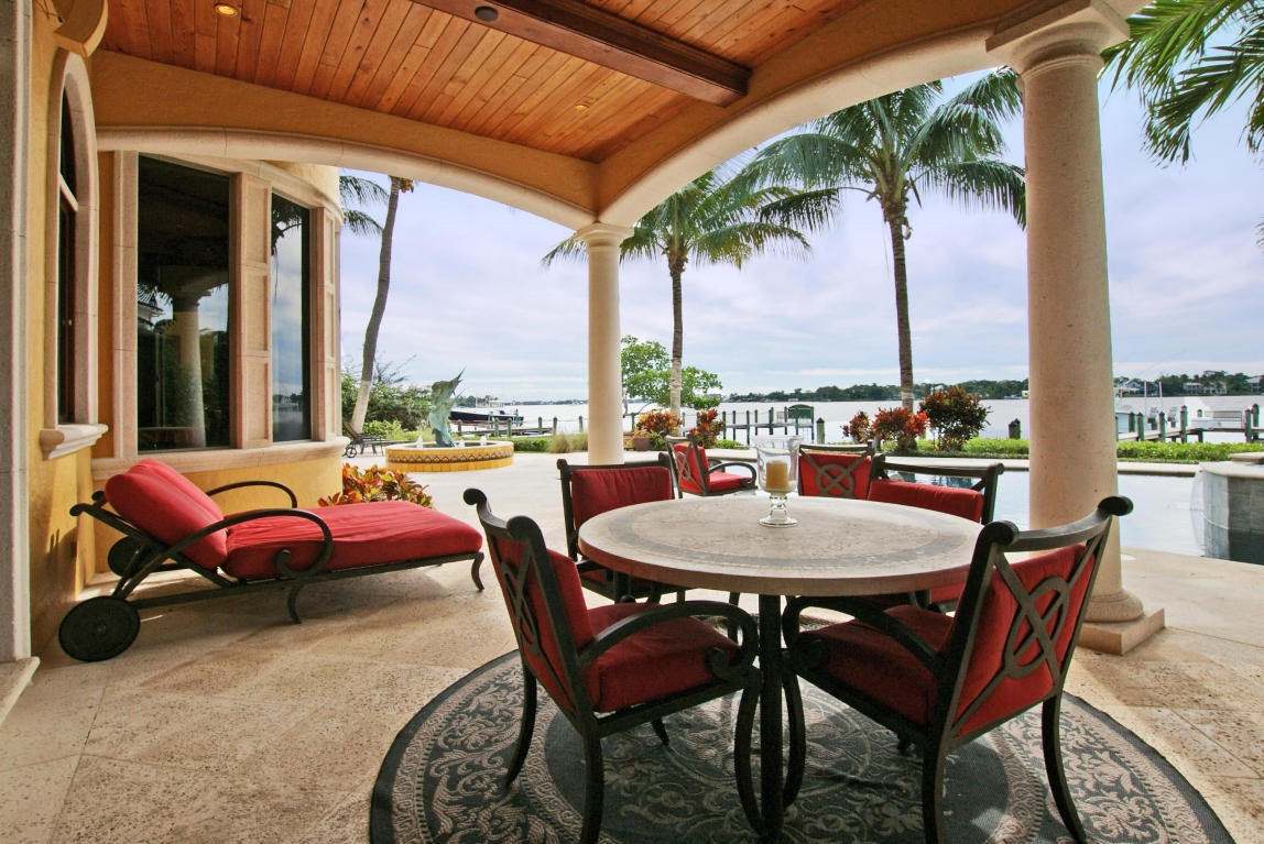 Tequesta Country Club - Residential