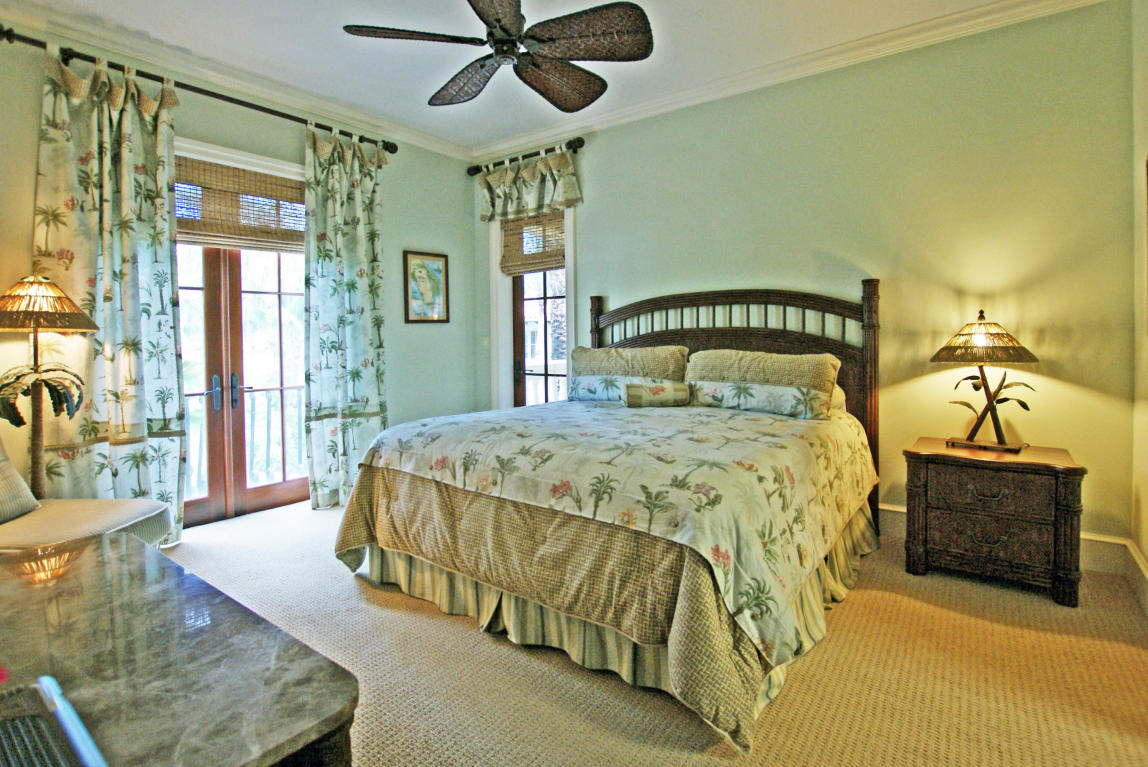 Tequesta Country Club - Residential