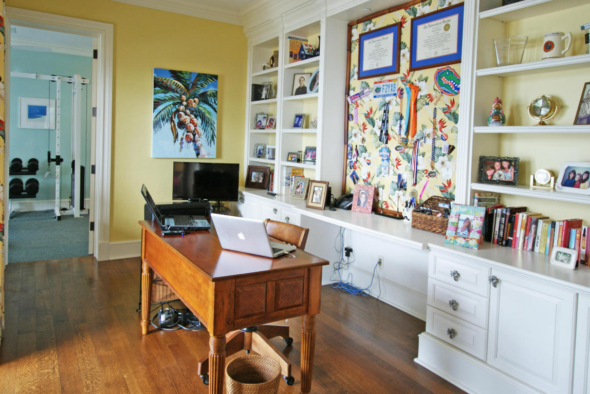 Tequesta Country Club - Residential