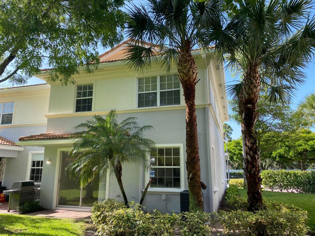 Photo of 4373 Legacy Court, Delray Beach, FL 33445 (MLS # R11008303)