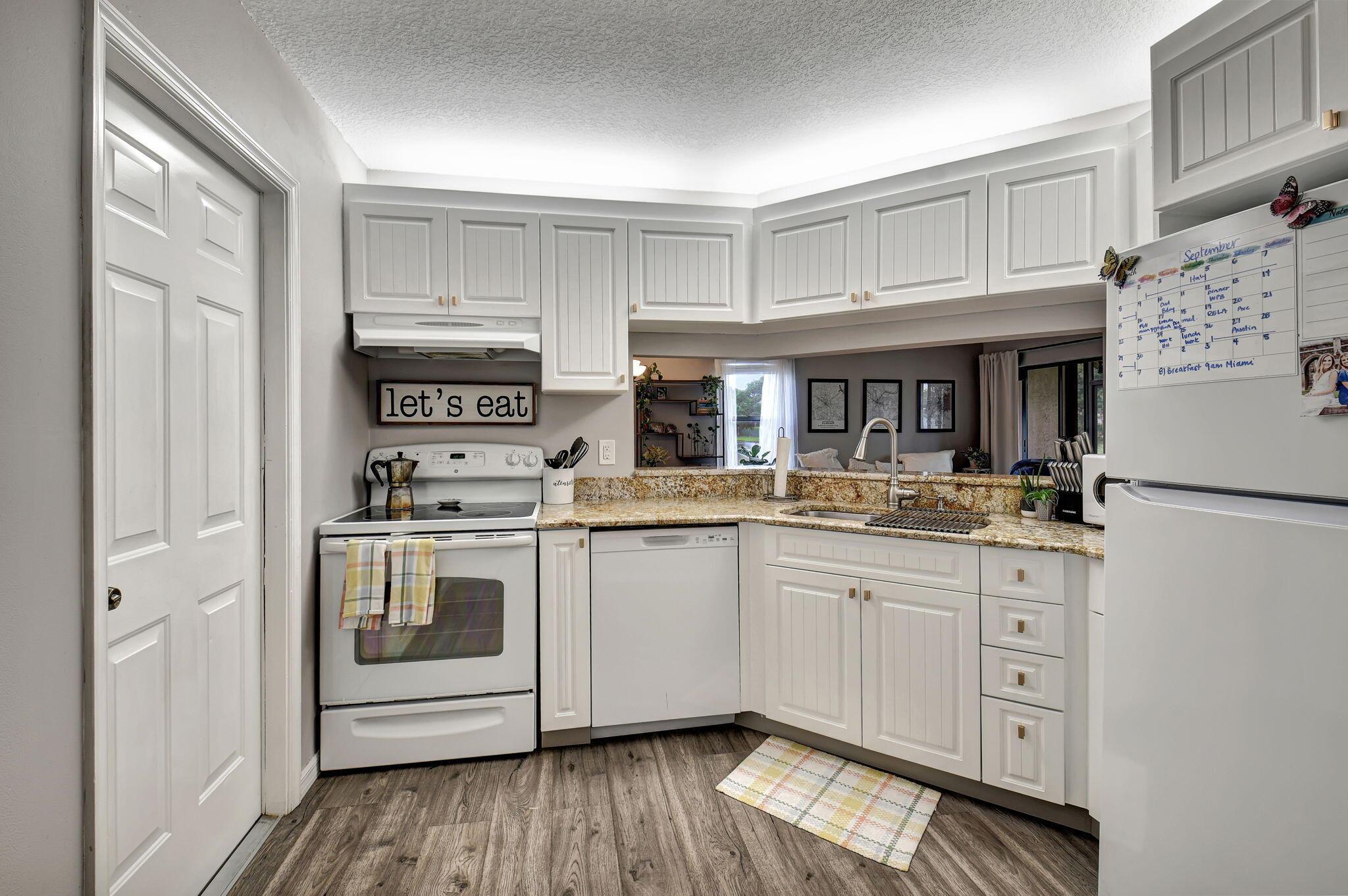 SOUTH LAKE CONDO - Residential