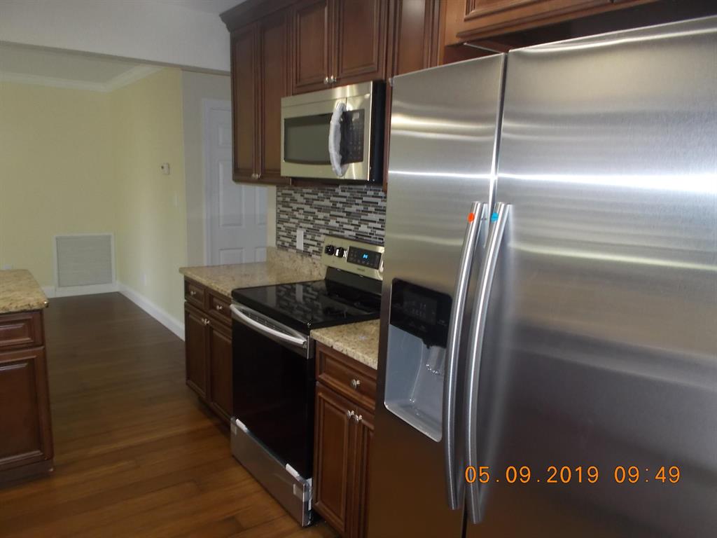 LAKEWOOD PARK UNIT 11 - Residential