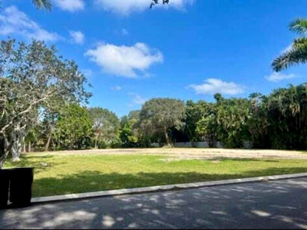 Photo of 6 Mandalay Road, Sewalls Point, FL 34996 (MLS # R10959320)