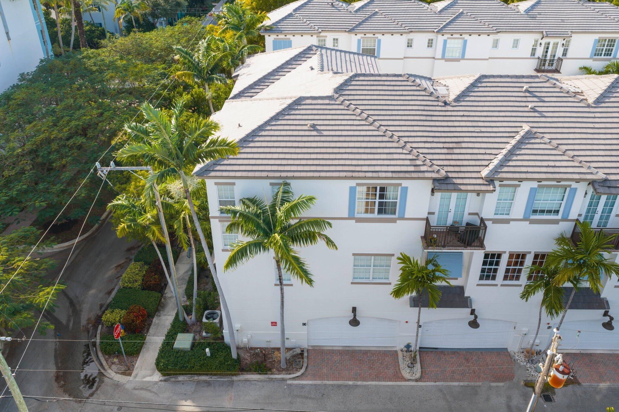 HAMILTON PLACE - Residential Lease