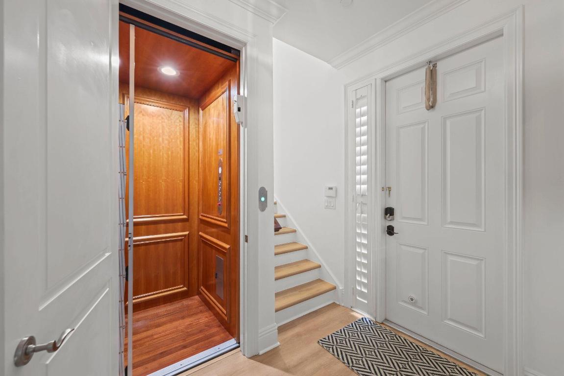 HAMILTON PLACE - Residential Lease