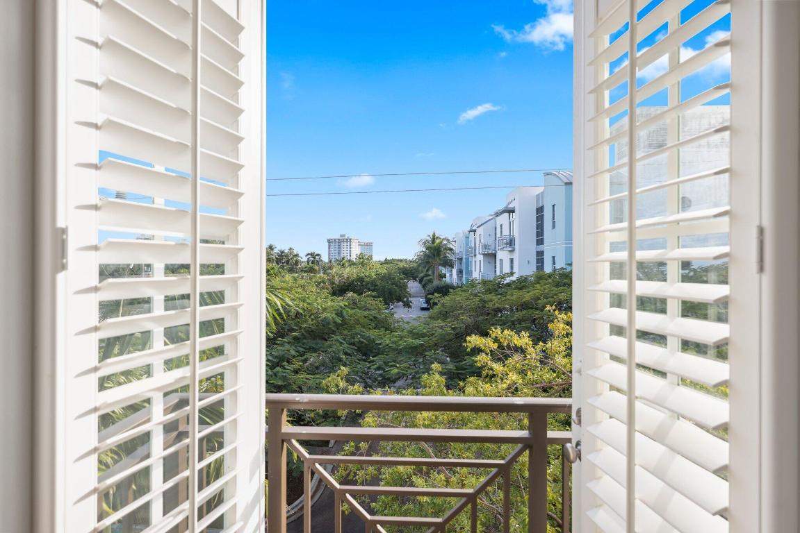 HAMILTON PLACE - Residential Lease