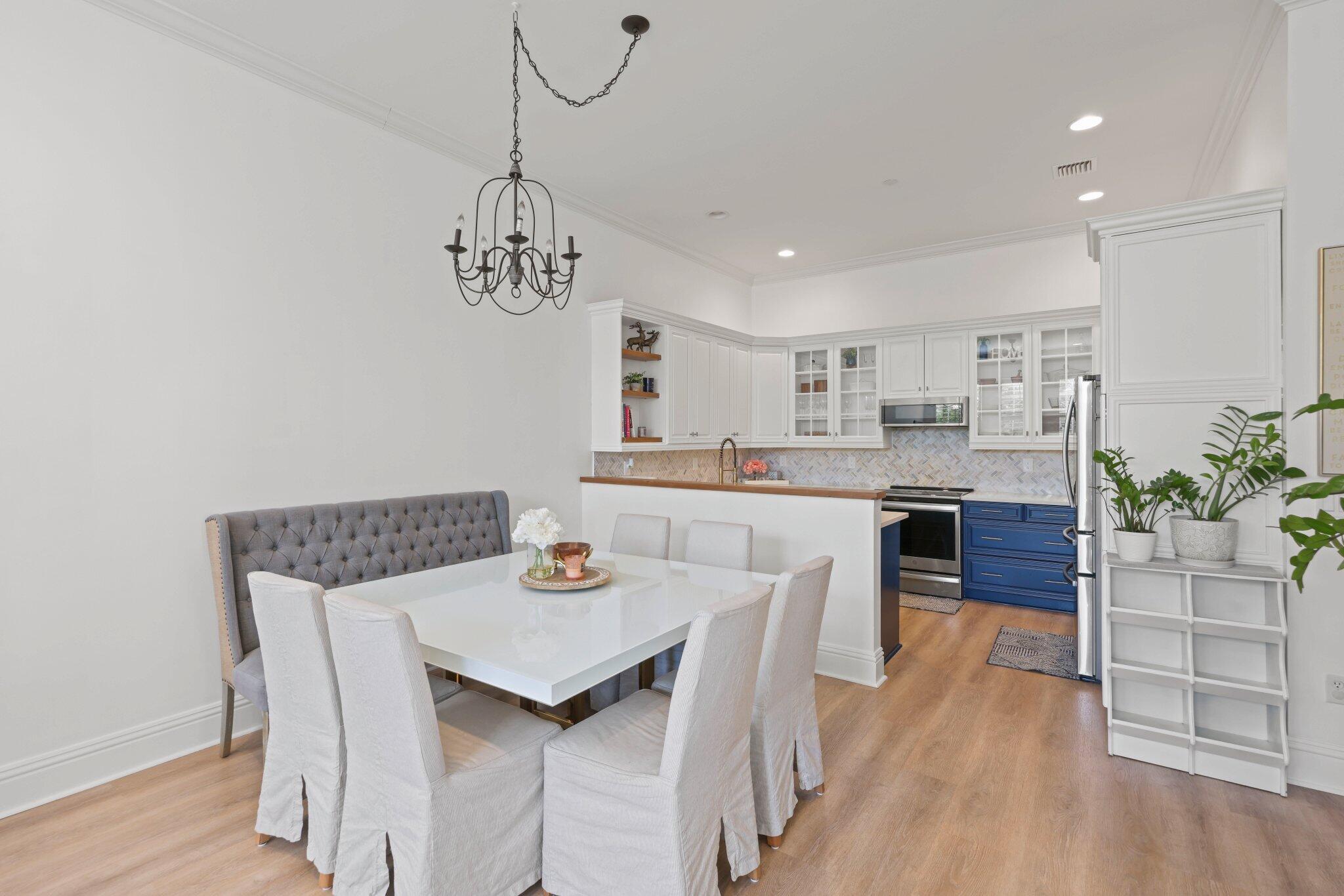 HAMILTON PLACE - Residential Lease