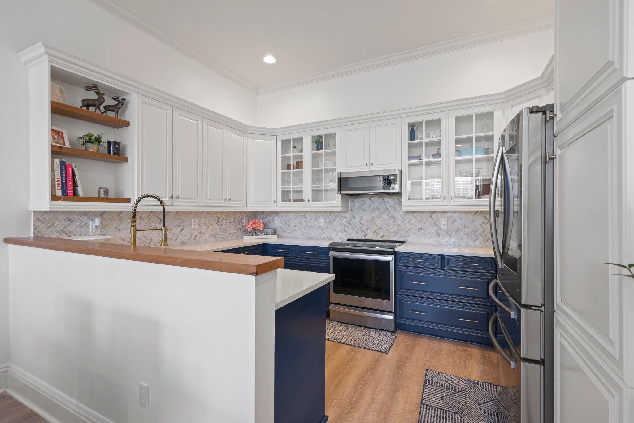 HAMILTON PLACE - Residential Lease