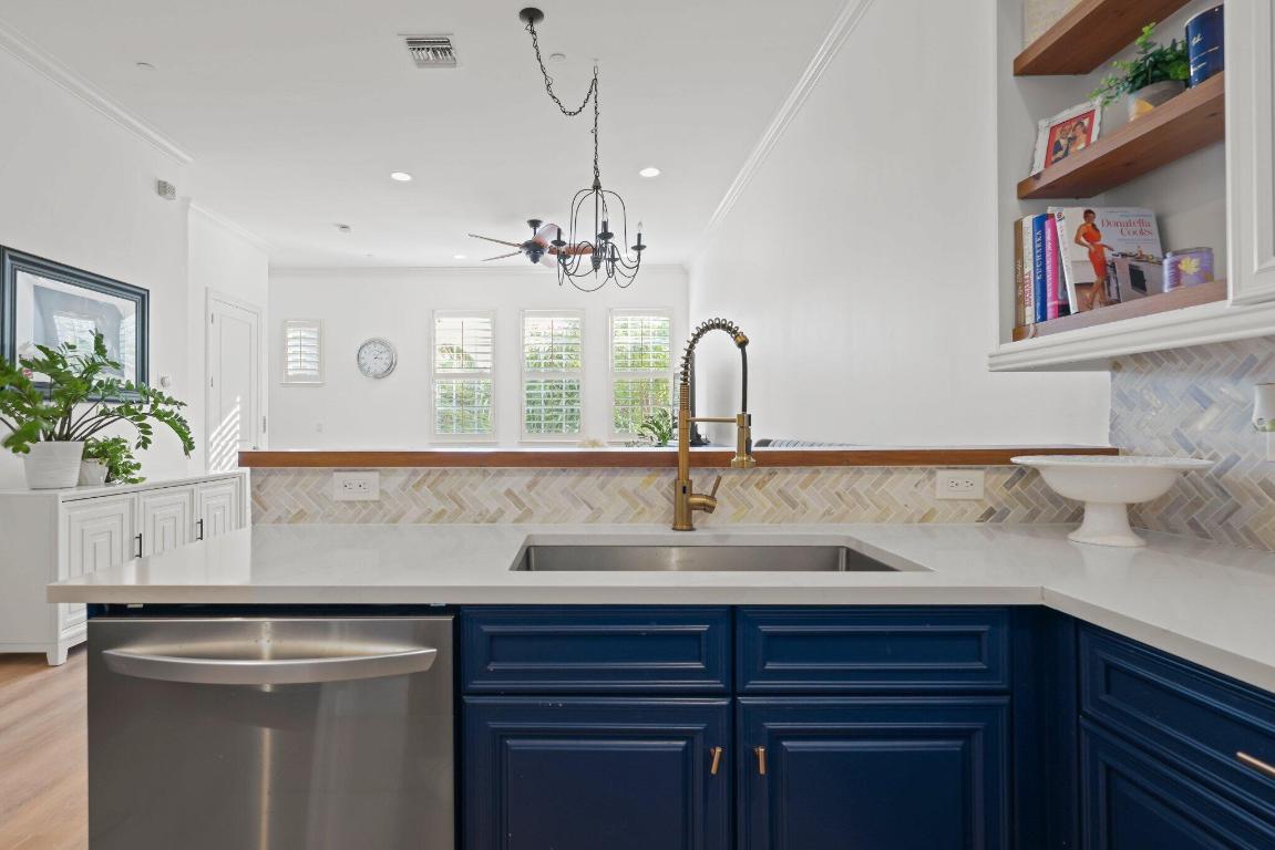 HAMILTON PLACE - Residential Lease