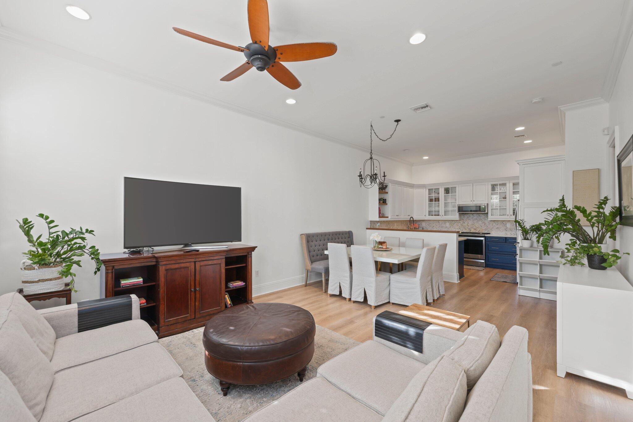 HAMILTON PLACE - Residential Lease