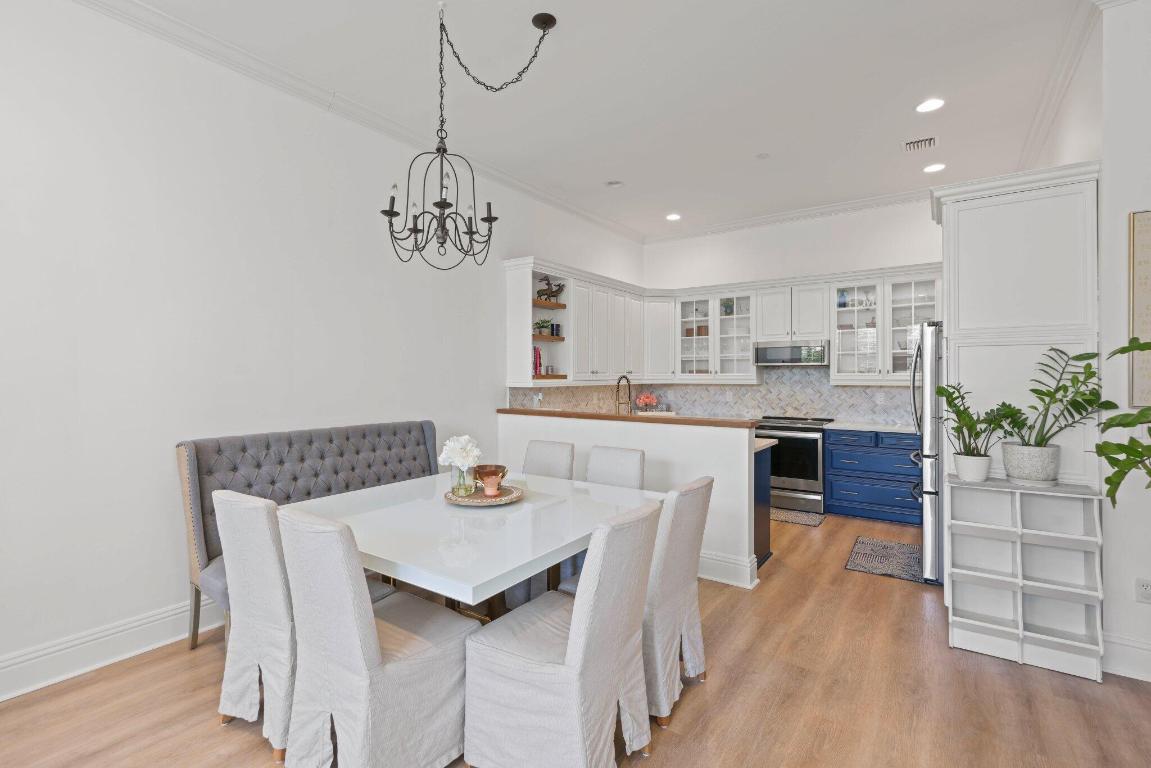 HAMILTON PLACE - Residential Lease