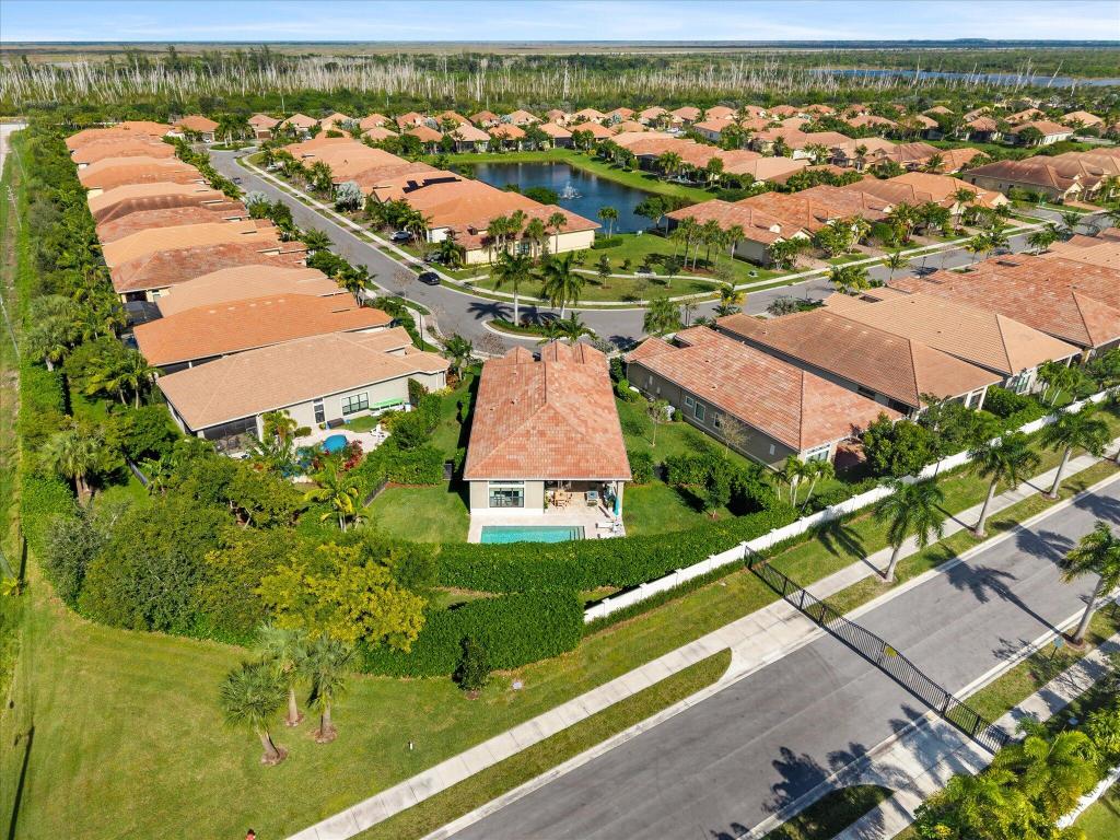 PARKLAND ROYALE - Residential