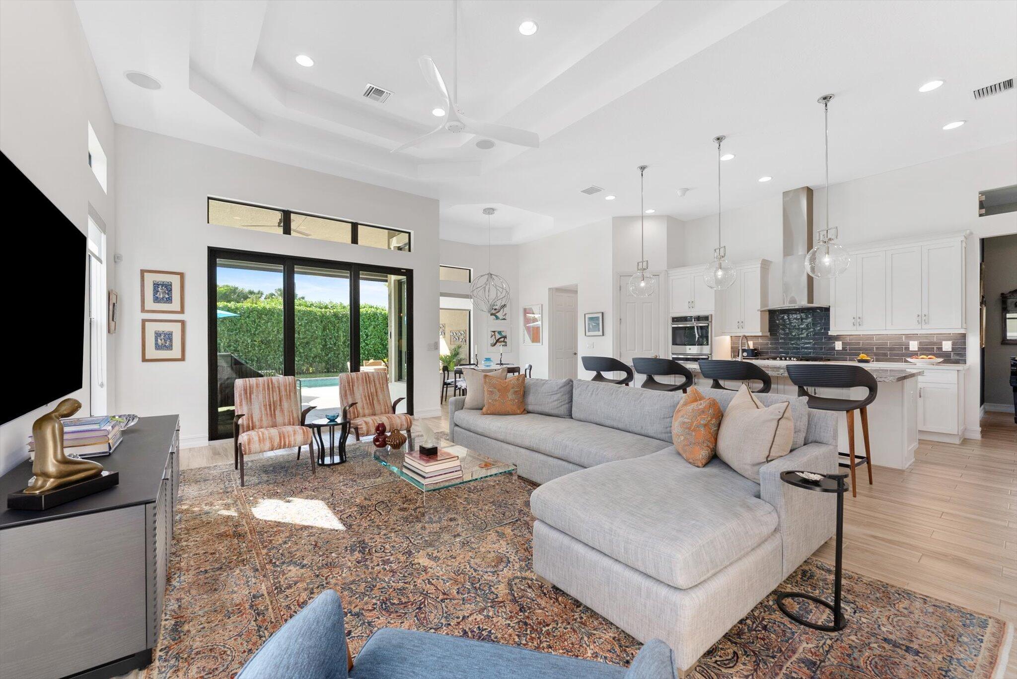 PARKLAND ROYALE - Residential