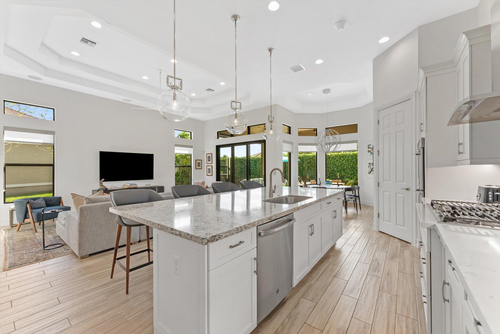 PARKLAND ROYALE - Residential