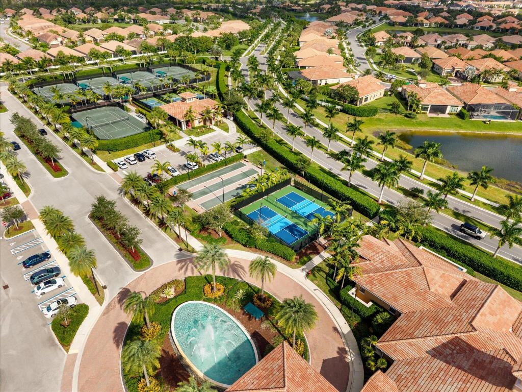 PARKLAND ROYALE - Residential