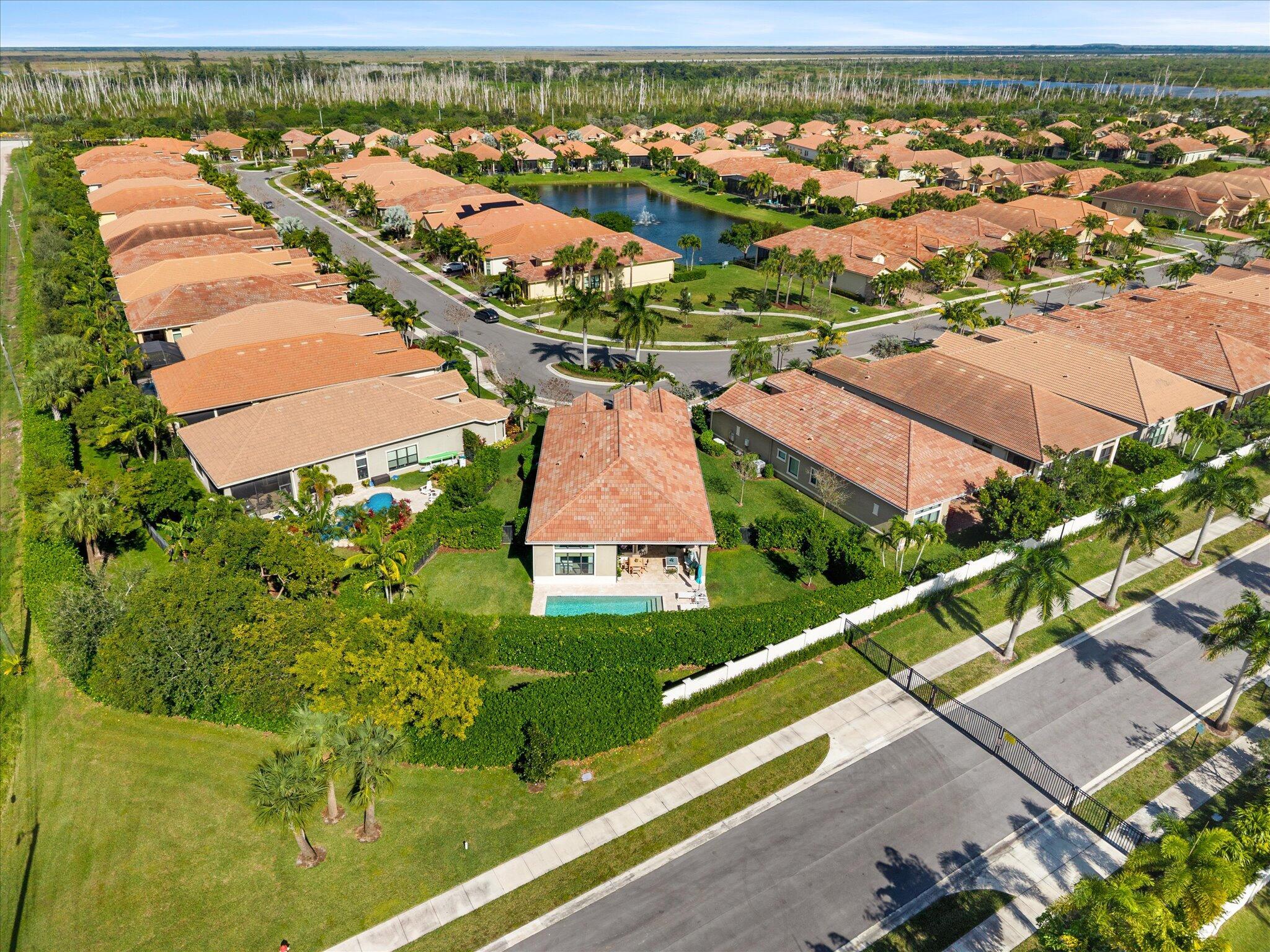 PARKLAND ROYALE - Residential