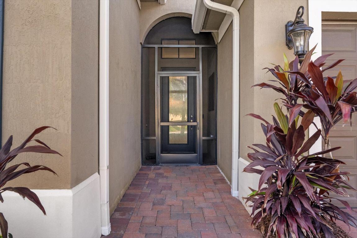 9475 Kalmar Circle W