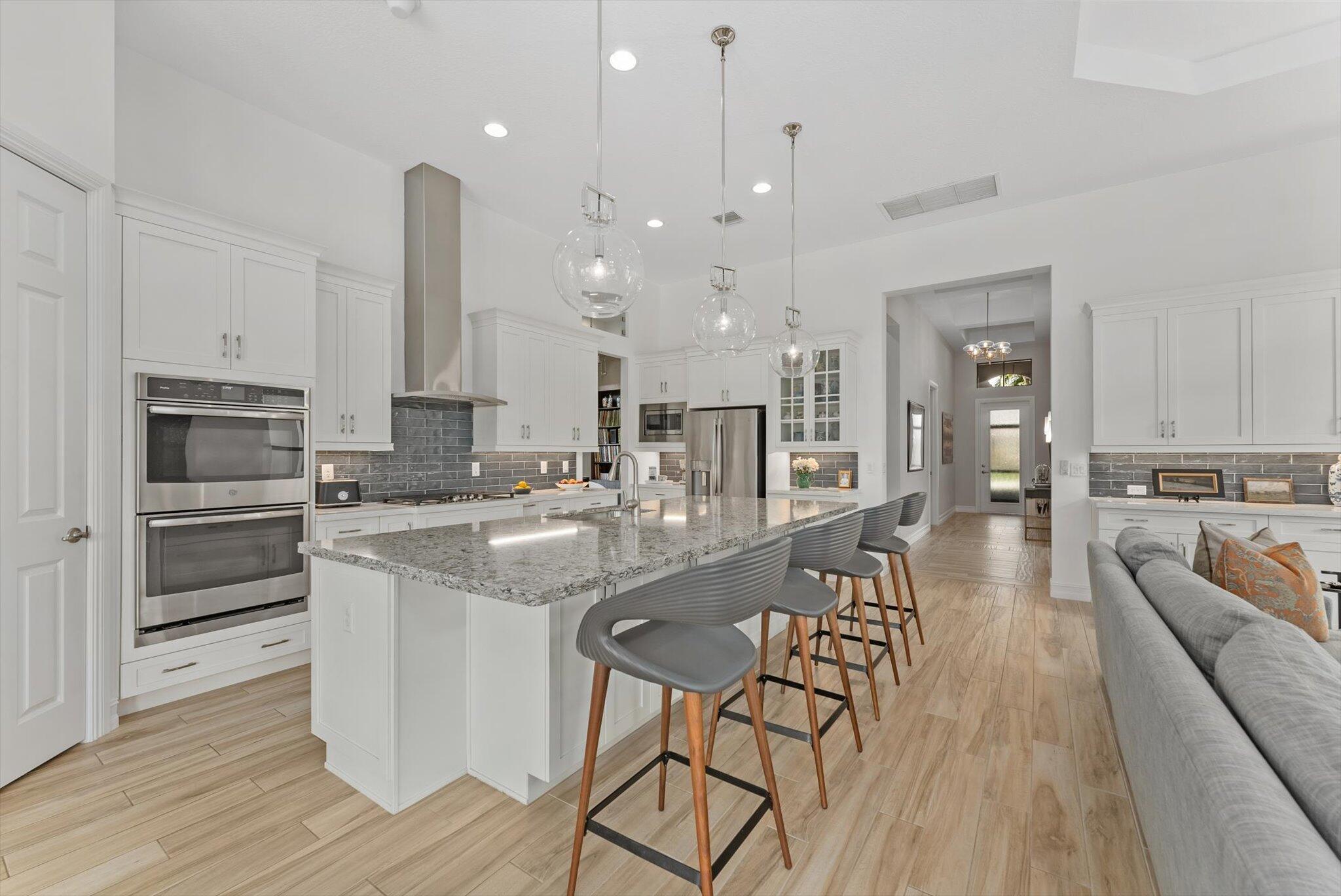 PARKLAND ROYALE - Residential