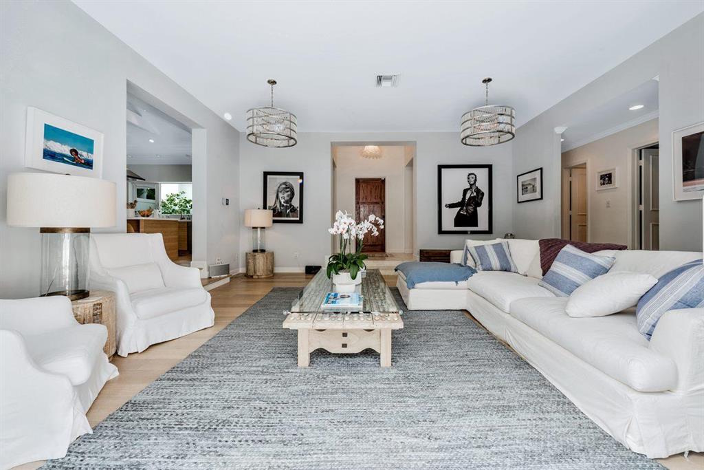 EL ENCANTO - Residential