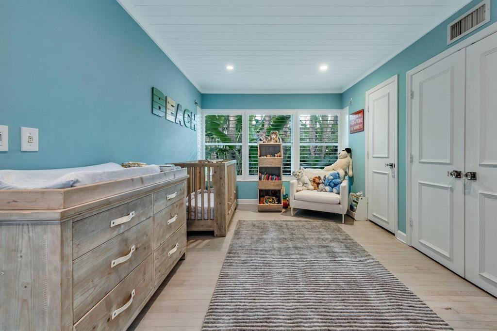 EL ENCANTO - Residential