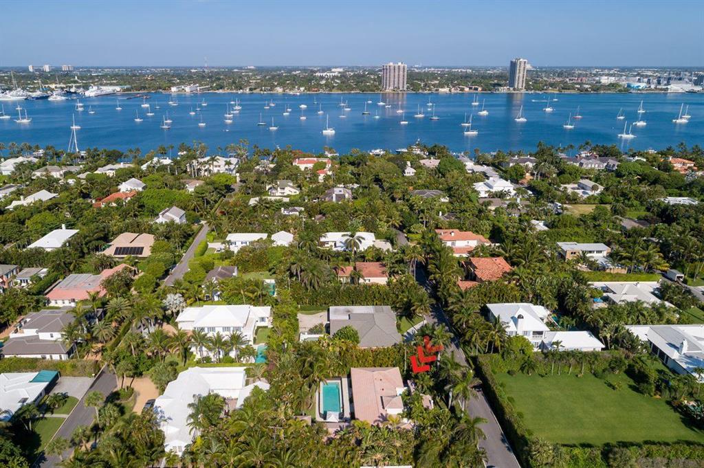 EL ENCANTO - Residential