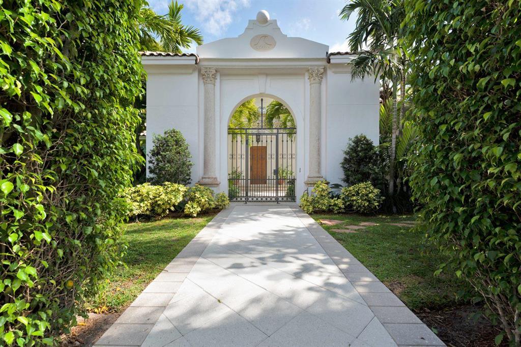 EL ENCANTO - Residential