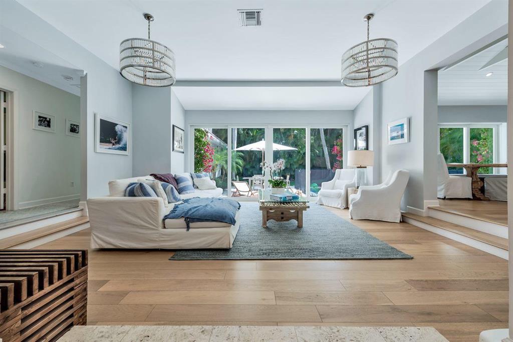 EL ENCANTO - Residential